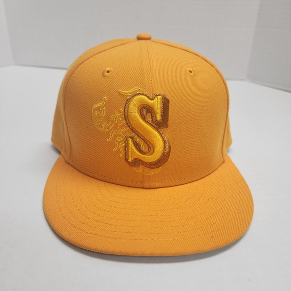 Seattle Mariners Hat - Picture 2 of 5